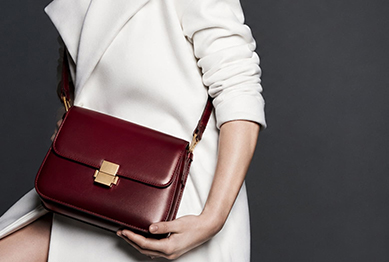 From Tote to Crossbody: Which Handbag Shape Suits Your Plans